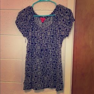 Elle short sleeve top